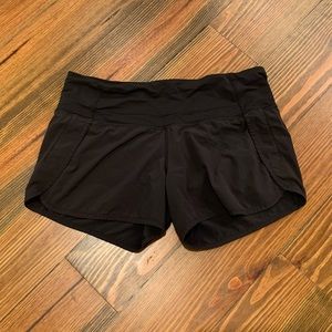 Lululemon shorts size 6